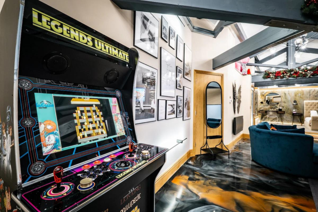 6 arcade game in the living area